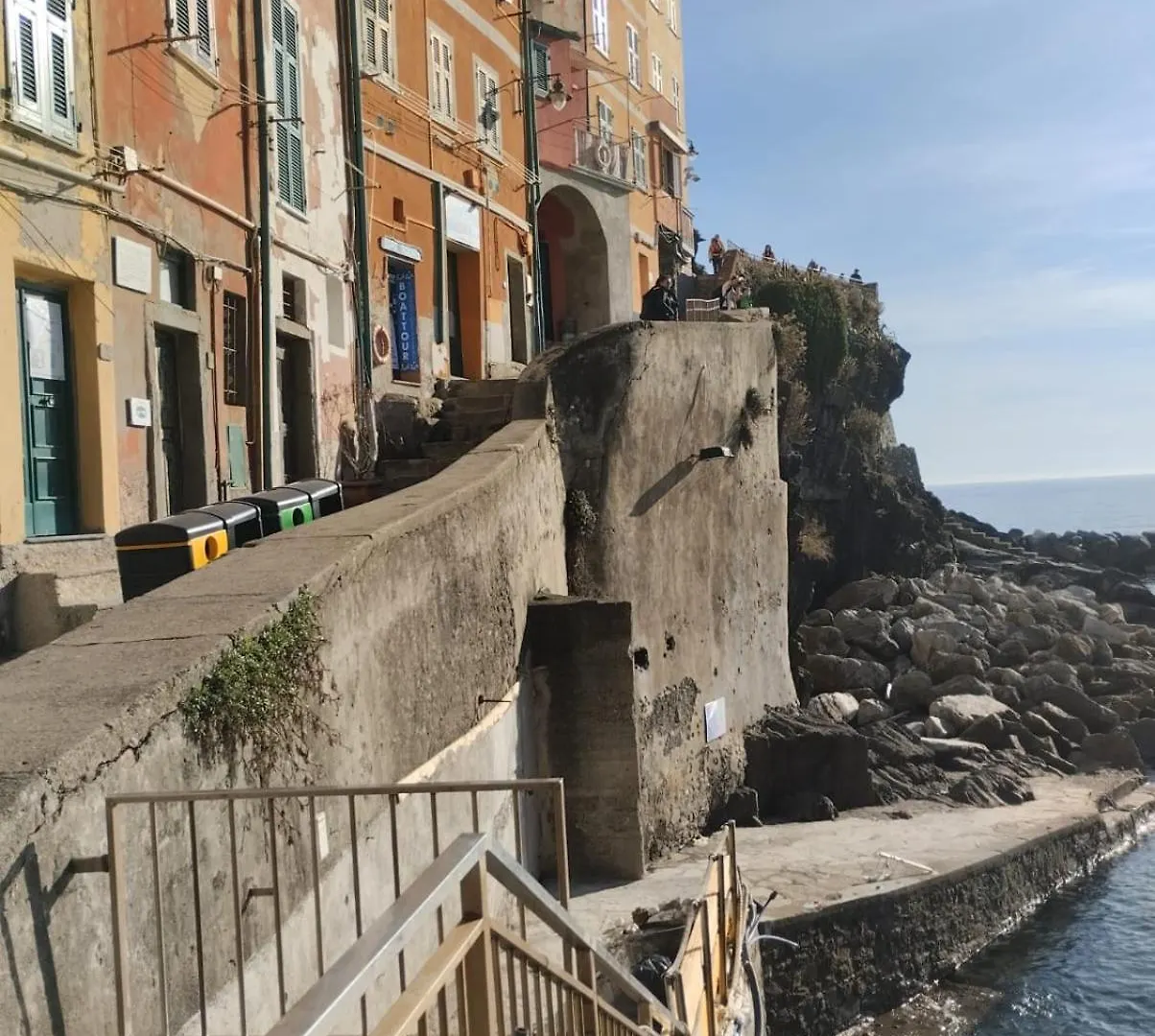 Casa Vacanze Andrea La Tua Base Per Visitare Il Mare Delle Cinque Terre Apartment La Spezia